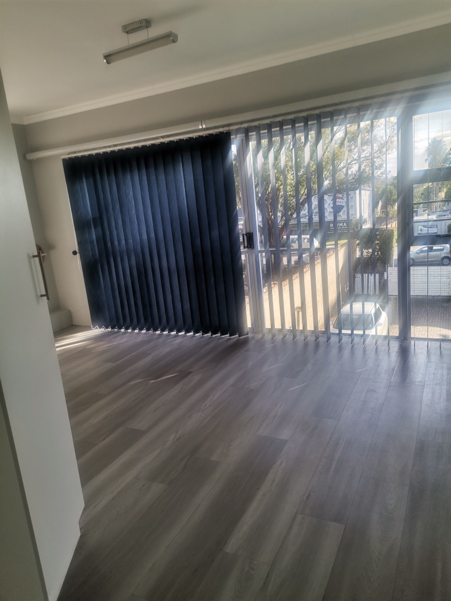 To Let Commercial Property for Rent in Walmer Eastern Cape